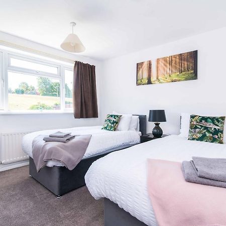 Modern Three Bedroom Home In Castle Donington Exteriör bild